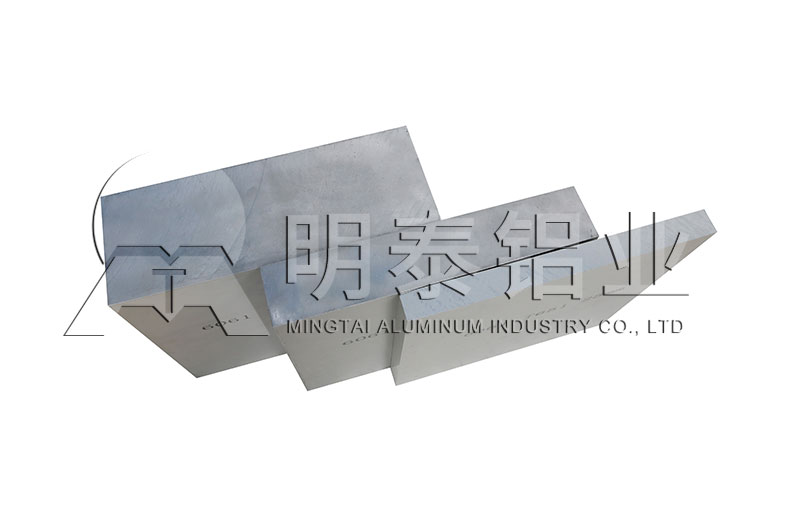 重卡油箱_罐車油箱用5052鋁板價(jià)格_鋁板供應(yīng)商推薦